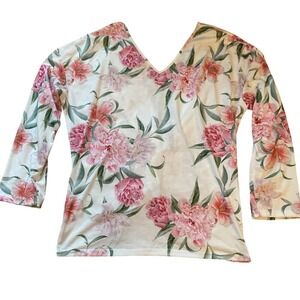 & the why Floral Peony Reversible Twist Front V-Neck Top White Pink Medium